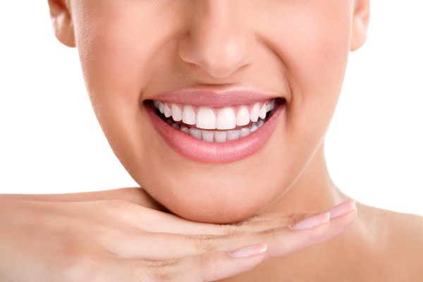 Smile Makeover Options For Damaged Teeth